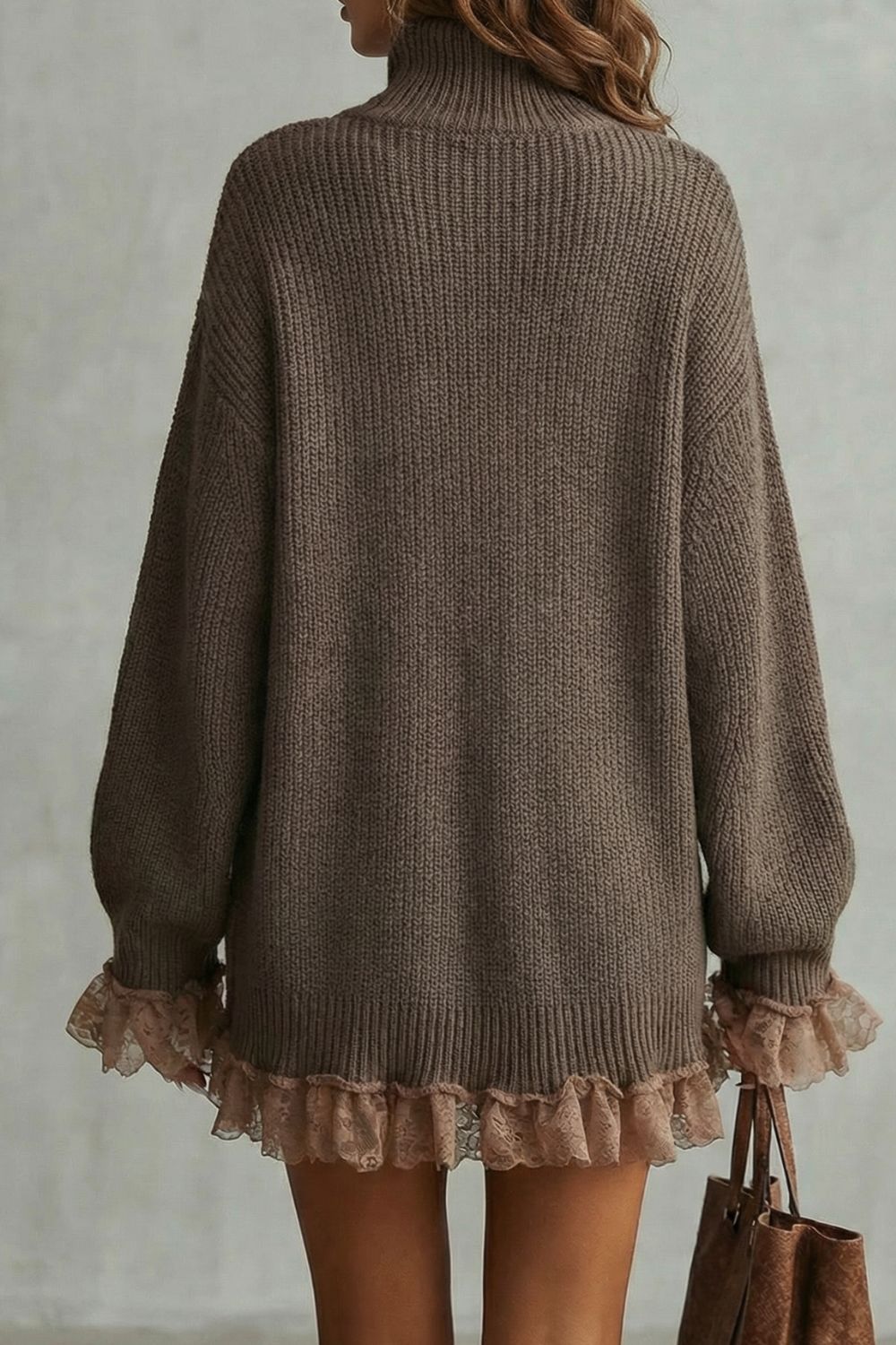 Romane | Robe Pull Col Roulé Marron à Ourlet Volanté en Tulle
