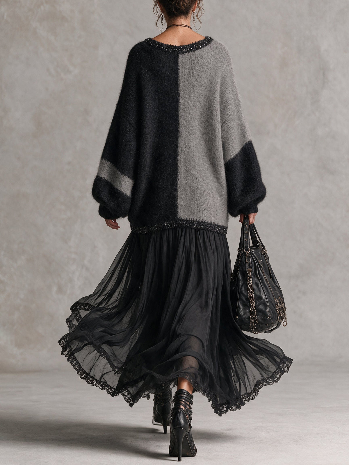 Vestido largo de punto oversize con patchwork de gasa