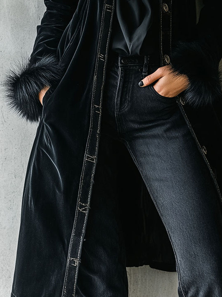 Clémentine | Manteau Long en Velours Noir à Col et Poignets Fausse Fourrure