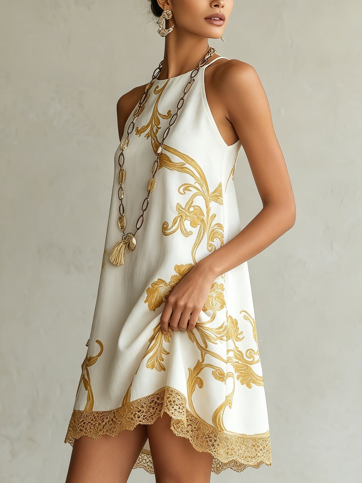 Héloïse | Robe Mini en Dentelle Blanche à Motifs Dorés