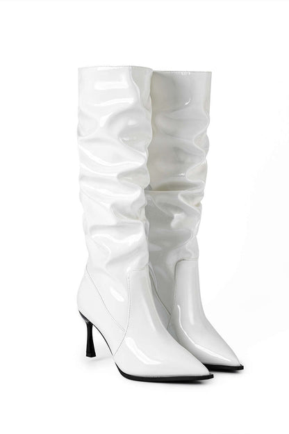 Bottes en Similicuir avec Plis et Embout Aiguisé
