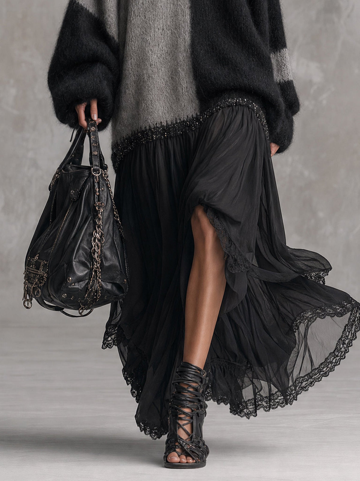 Vestido largo de punto oversize con patchwork de gasa