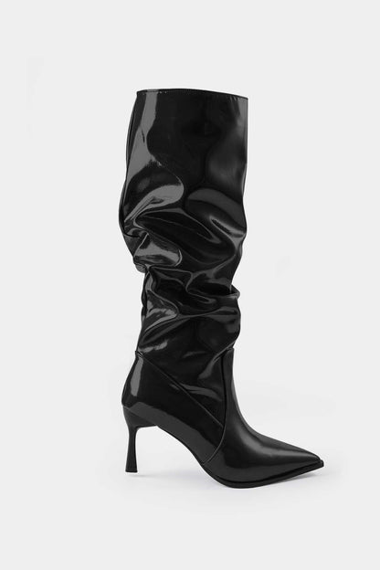 Bottes en Similicuir avec Plis et Embout Aiguisé