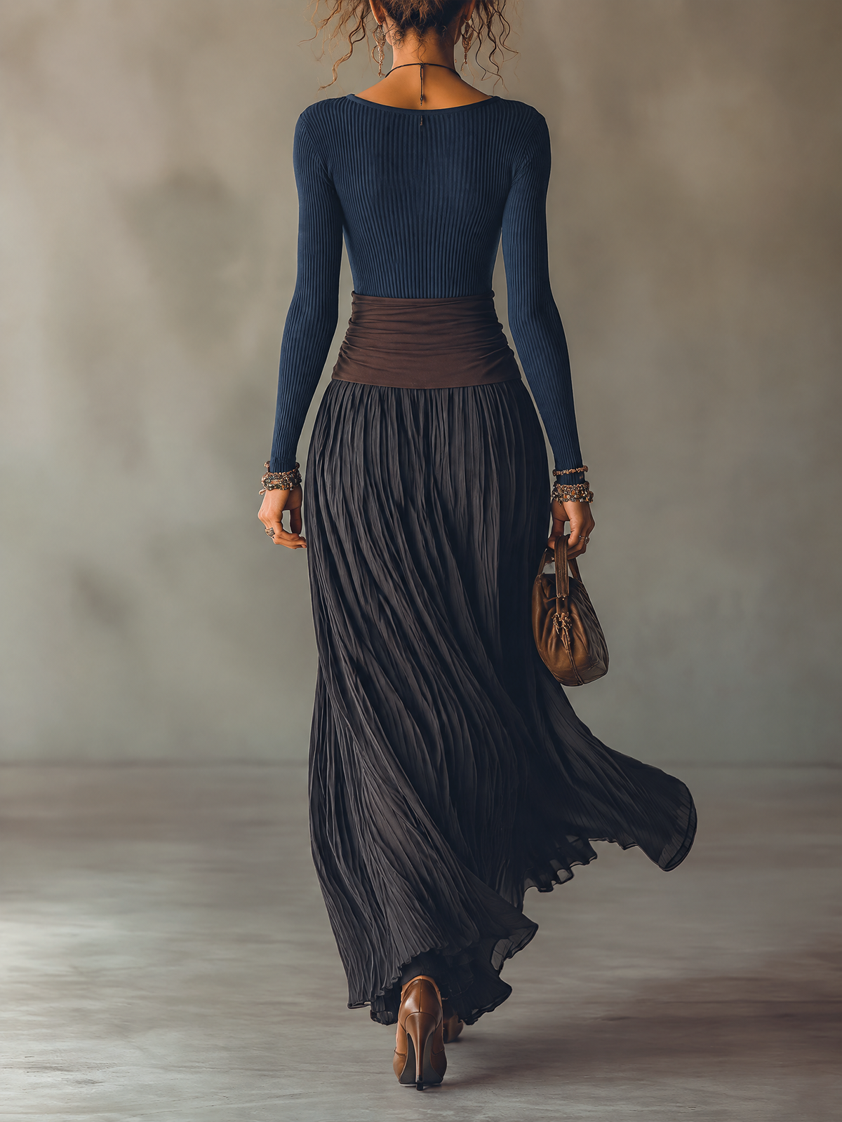 Clotilde | Ensemble Haut Côtelé Bleu Marine et Jupe Longue Plissée à Taille Contrastante