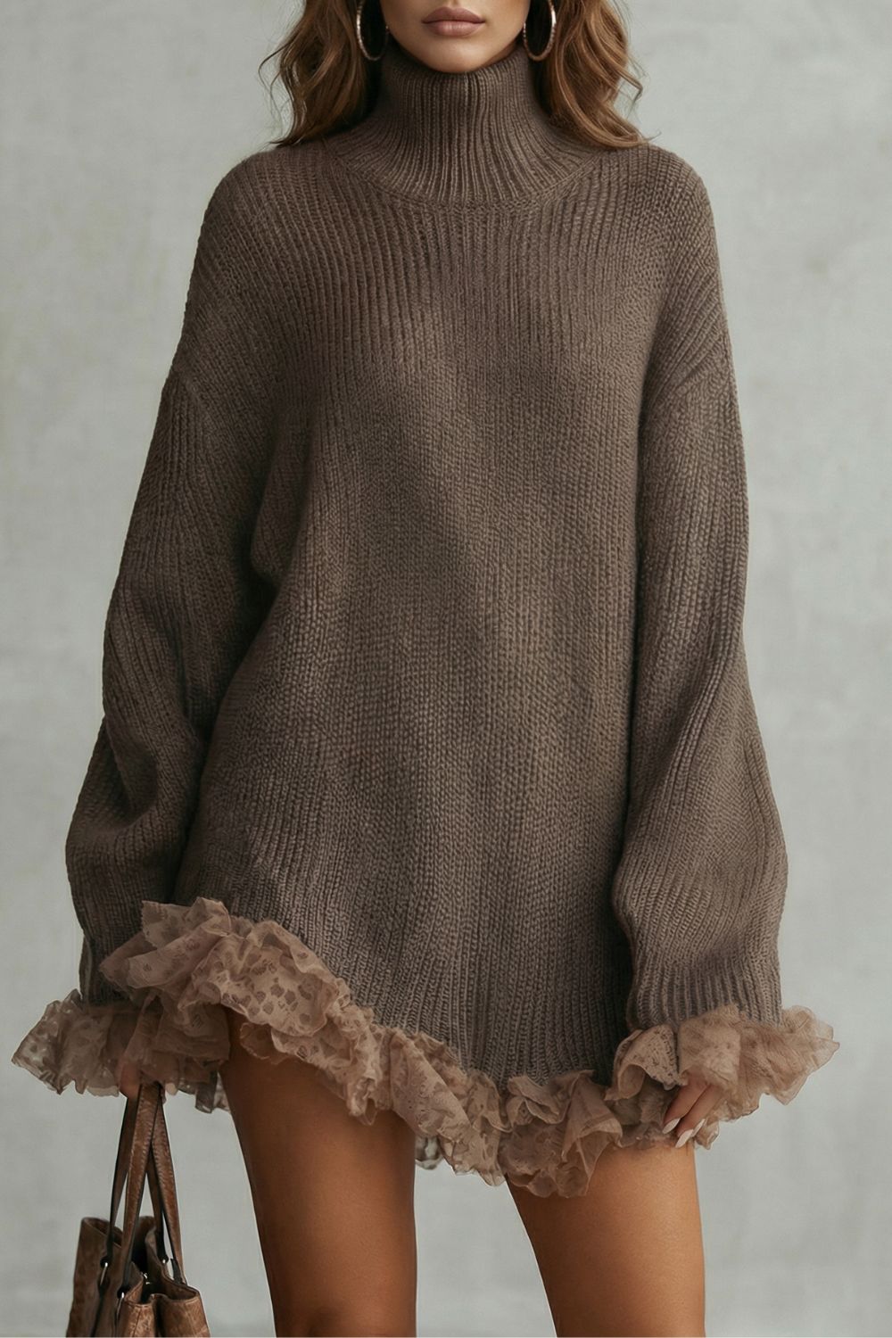 Romane | Robe Pull Col Roulé Marron à Ourlet Volanté en Tulle