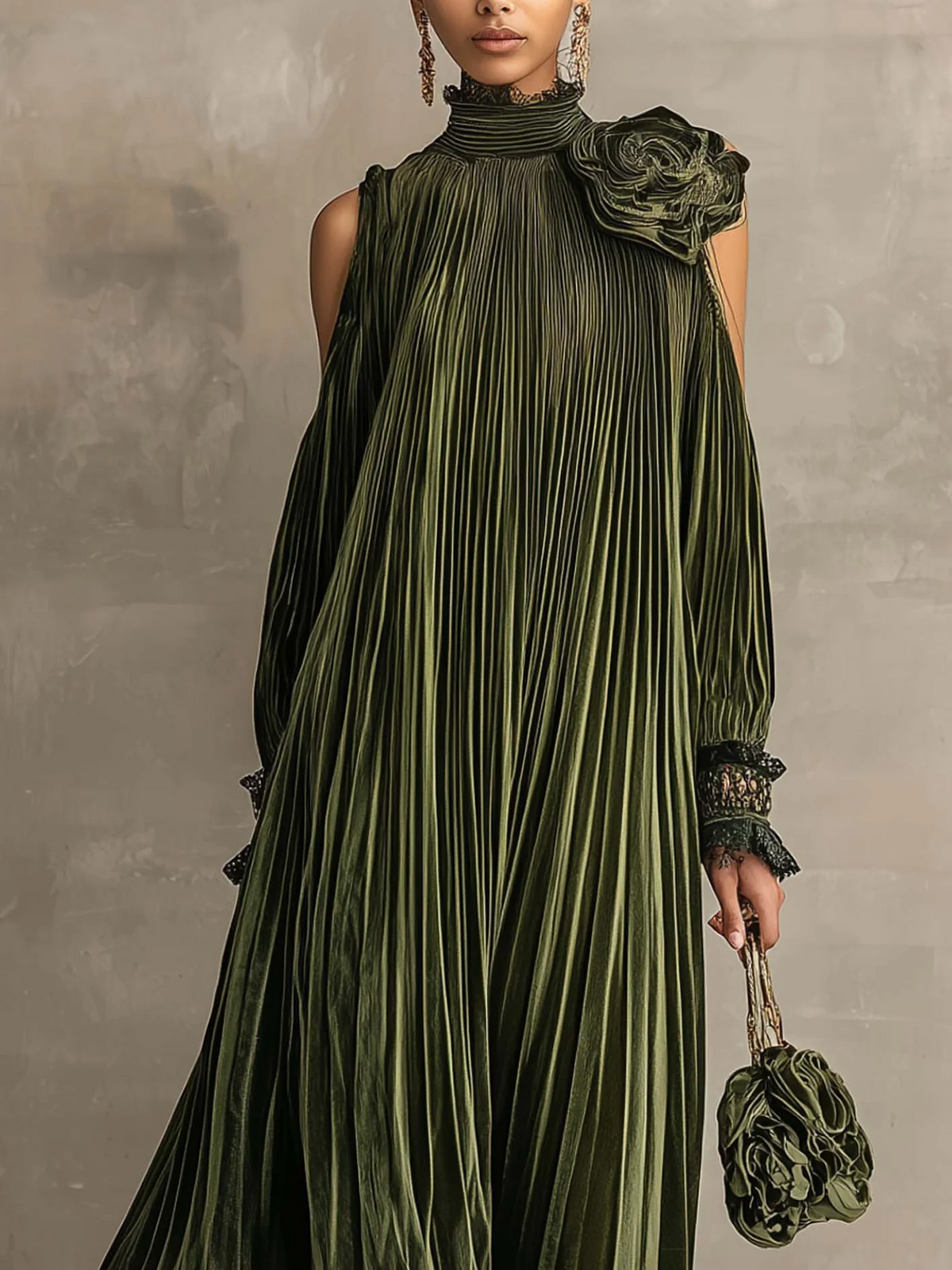 Josephine | Robe Longue Plissée à Rose sur l’Épaule