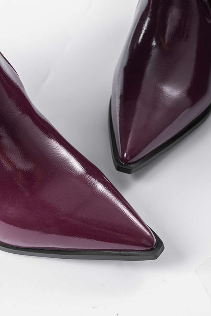 Bottes en Similicuir avec Plis et Embout Aiguisé