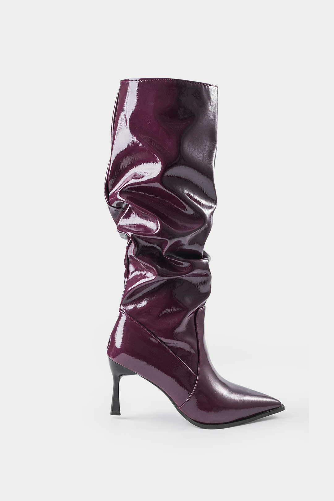 Bottes en Similicuir avec Plis et Embout Aiguisé