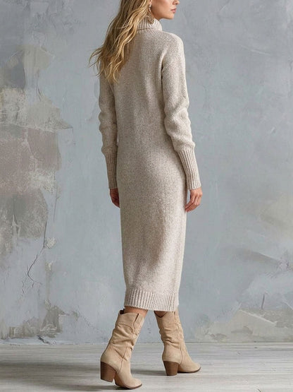 Thérèse | Robe Pull Mi-Longue à Col Roulé et Boutons Dorés